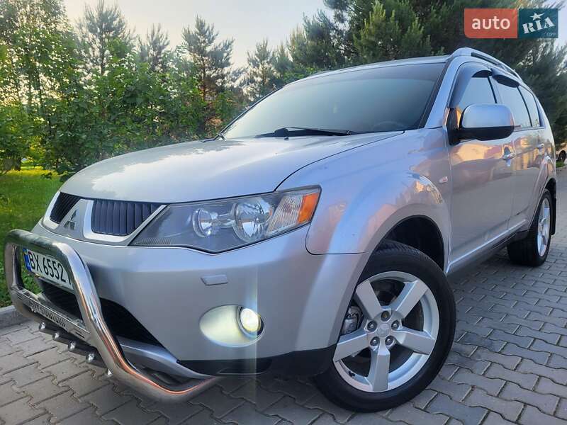 Позашляховик / Кросовер Mitsubishi Outlander XL 2007 в Хмельницькому