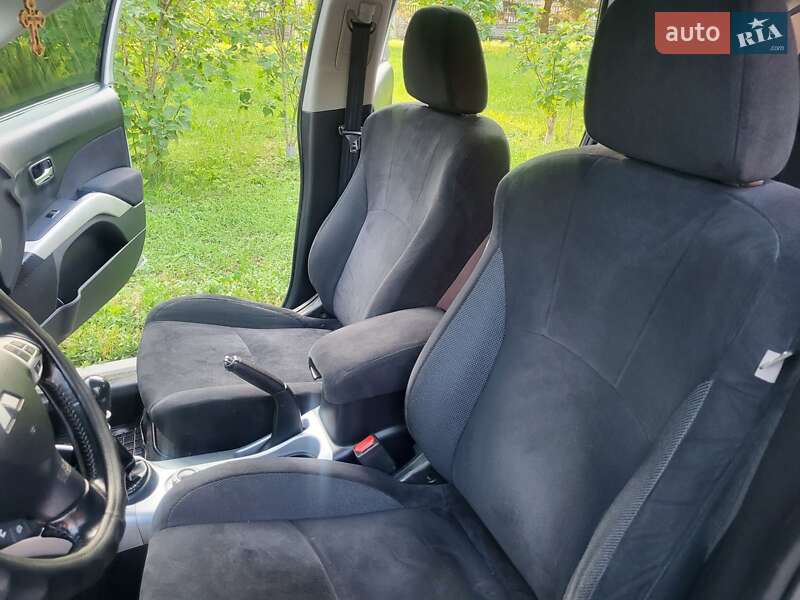 Позашляховик / Кросовер Mitsubishi Outlander XL 2007 в Хмельницькому