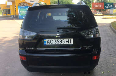 Позашляховик / Кросовер Mitsubishi Outlander XL 2007 в 