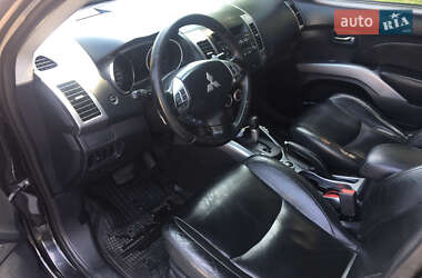 Позашляховик / Кросовер Mitsubishi Outlander XL 2007 в 
