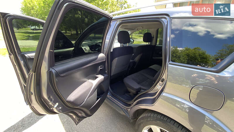 Внедорожник / Кроссовер Mitsubishi Outlander XL 2010 в Первомайске