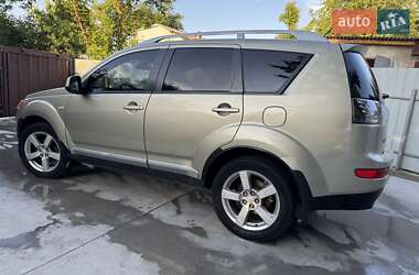Внедорожник / Кроссовер Mitsubishi Outlander XL 2008 в 