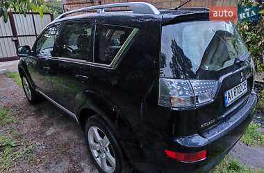 Позашляховик / Кросовер Mitsubishi Outlander XL 2009 в Києві