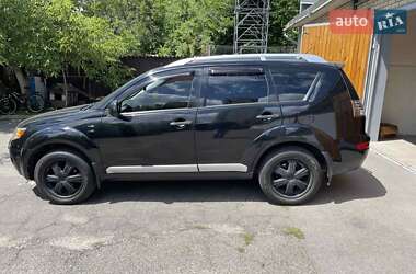 Позашляховик / Кросовер Mitsubishi Outlander XL 2007 в Києві