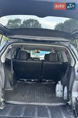Внедорожник / Кроссовер Mitsubishi Outlander XL 2011 в 