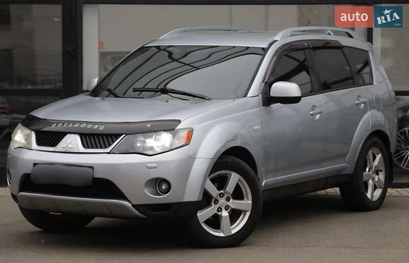 Mitsubishi Outlander XL 2008