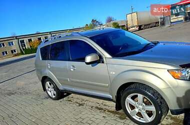 Внедорожник / Кроссовер Mitsubishi Outlander XL 2008 в Ильинцах
