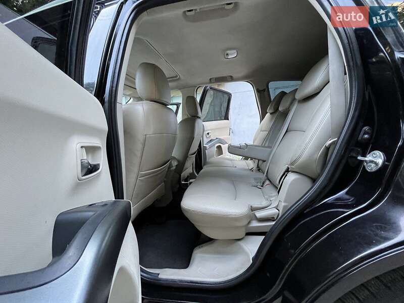 Внедорожник / Кроссовер Mitsubishi Outlander XL 2007 в Одессе