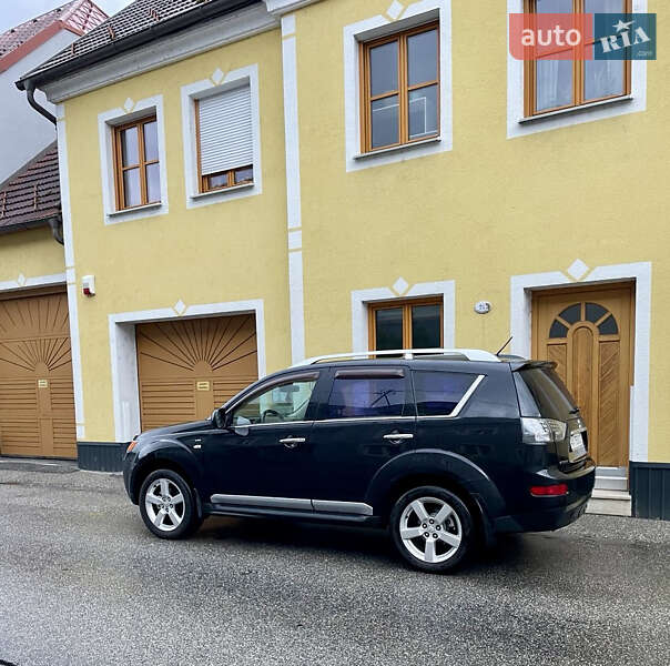 Внедорожник / Кроссовер Mitsubishi Outlander XL 2008 в Ирпене