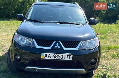 Внедорожник / Кроссовер Mitsubishi Outlander XL 2008 в 