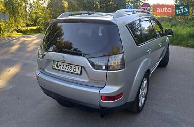 Позашляховик / Кросовер Mitsubishi Outlander XL 2007 в 