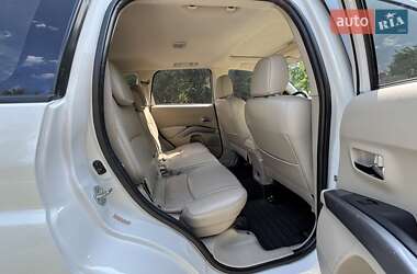 Позашляховик / Кросовер Mitsubishi Outlander XL 2008 в 