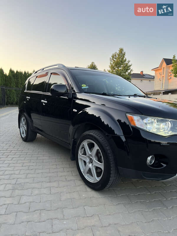 Внедорожник / Кроссовер Mitsubishi Outlander XL 2007 в Одессе