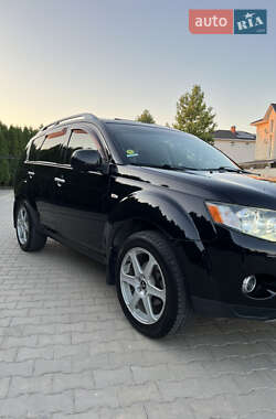 Внедорожник / Кроссовер Mitsubishi Outlander XL 2007 в 