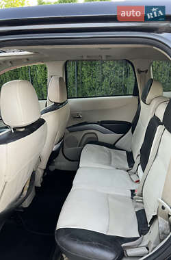 Внедорожник / Кроссовер Mitsubishi Outlander XL 2007 в 