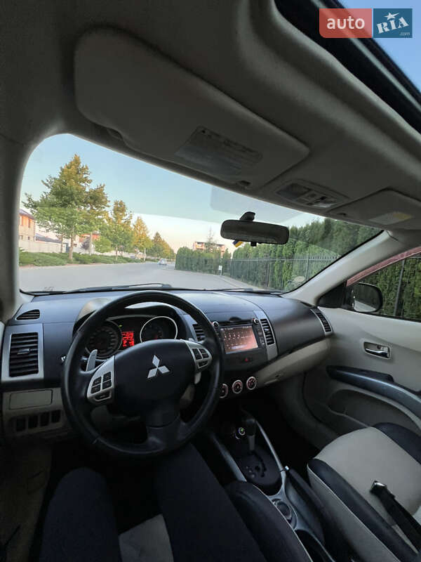 Внедорожник / Кроссовер Mitsubishi Outlander XL 2007 в Одессе