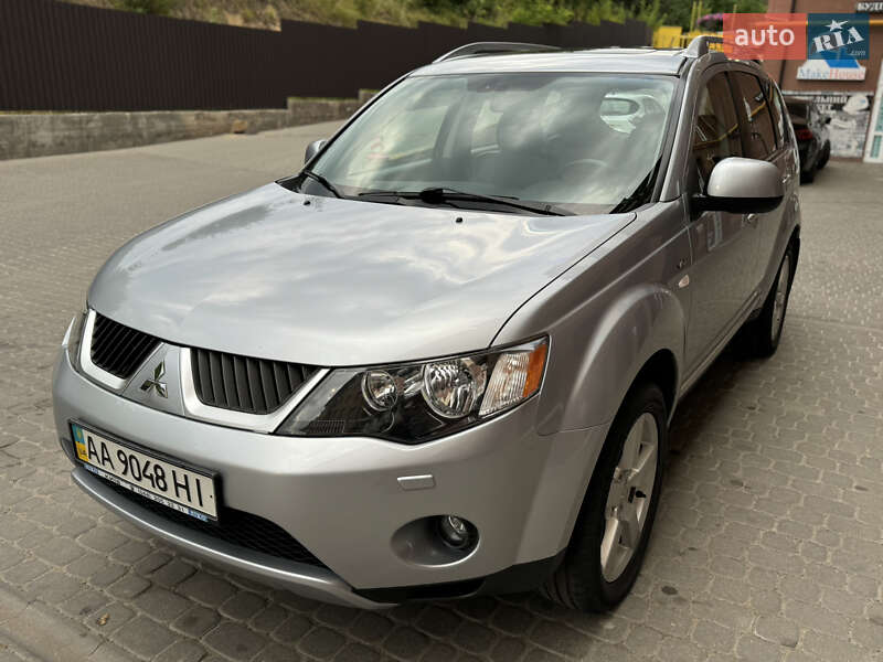 Mitsubishi Outlander XL 2008