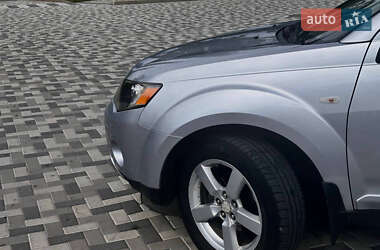 Внедорожник / Кроссовер Mitsubishi Outlander XL 2008 в 