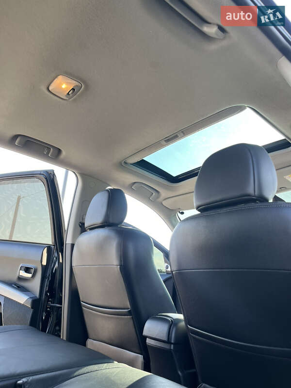 Внедорожник / Кроссовер Mitsubishi Outlander XL 2008 в Львове