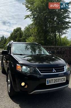 Позашляховик / Кросовер Mitsubishi Outlander XL 2008 в Івано-Франківську