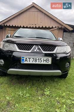 Внедорожник / Кроссовер Mitsubishi Outlander XL 2007 в 