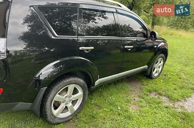 Внедорожник / Кроссовер Mitsubishi Outlander XL 2007 в 