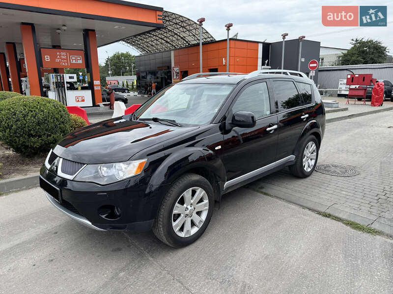 Mitsubishi Outlander XL 2009