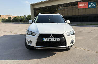 Внедорожник / Кроссовер Mitsubishi Outlander XL 2010 в 