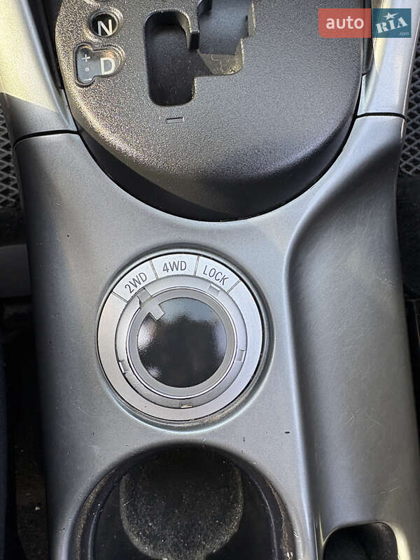 Позашляховик / Кросовер Mitsubishi Outlander XL 2010 в Запоріжжі