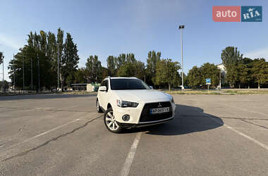 Внедорожник / Кроссовер Mitsubishi Outlander XL 2010 в 