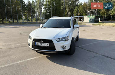 Внедорожник / Кроссовер Mitsubishi Outlander XL 2010 в 