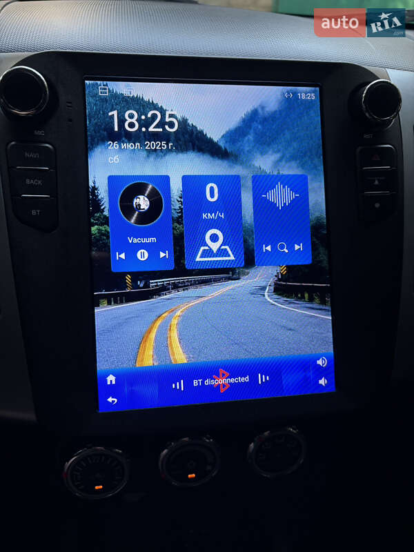 Позашляховик / Кросовер Mitsubishi Outlander XL 2010 в Запоріжжі
