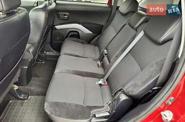 Внедорожник / Кроссовер Mitsubishi Outlander XL 2011 в 