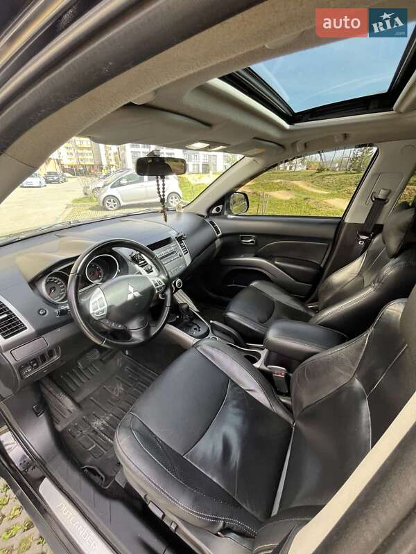 Внедорожник / Кроссовер Mitsubishi Outlander XL 2007 в Львове фото 18 Внедорожник / Кроссовер Mitsubishi Outlander XL 2007 в Львове