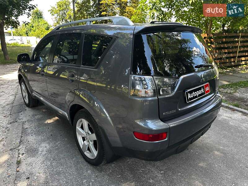 Внедорожник / Кроссовер Mitsubishi Outlander XL 2007 в Киеве