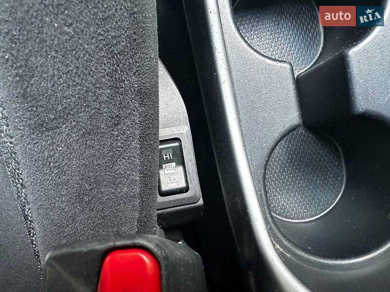 Внедорожник / Кроссовер Mitsubishi Outlander XL 2007 в Киеве
