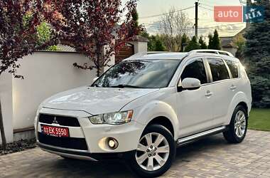 Позашляховик / Кросовер Mitsubishi Outlander XL 2011 в Вінниці