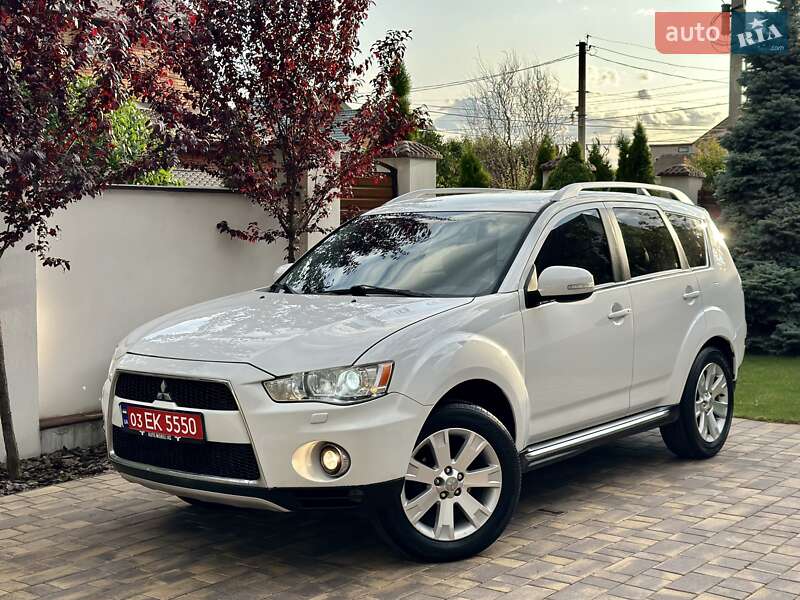 Mitsubishi Outlander XL 2011