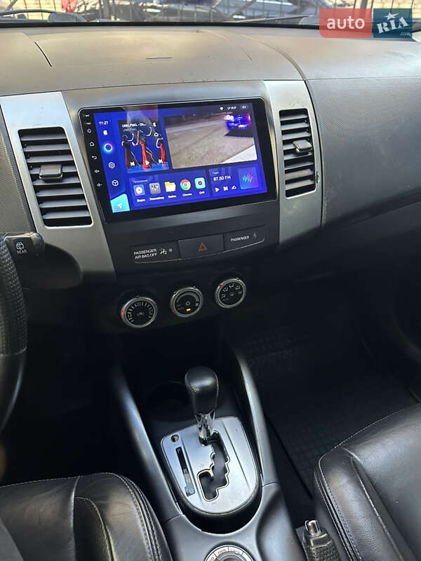 Внедорожник / Кроссовер Mitsubishi Outlander XL 2008 в Одессе