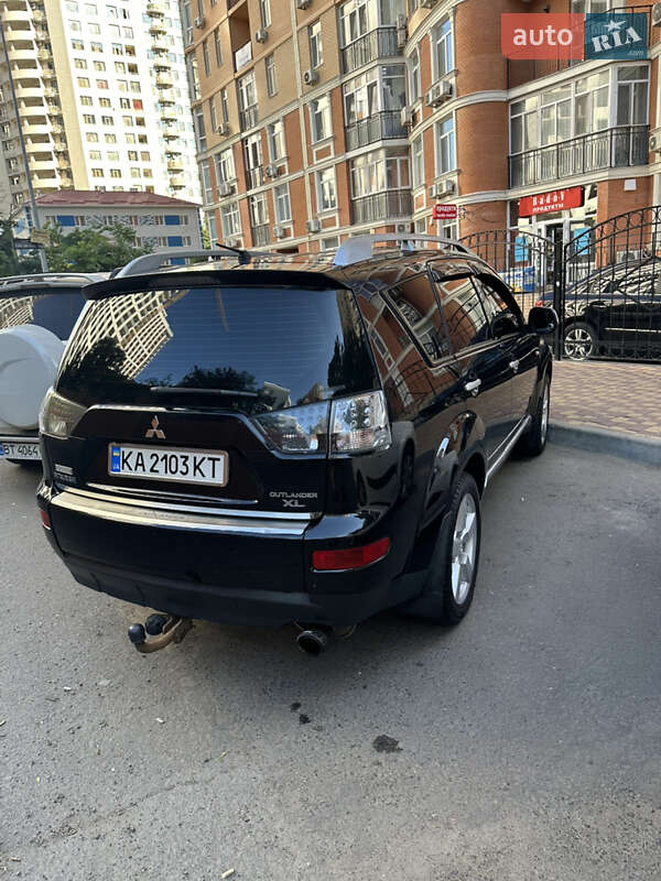 Внедорожник / Кроссовер Mitsubishi Outlander XL 2008 в Одессе