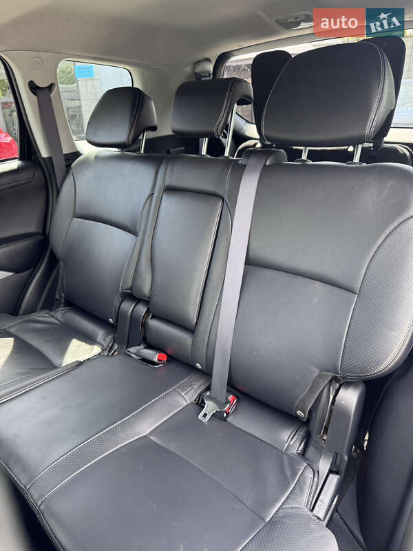 Внедорожник / Кроссовер Mitsubishi Outlander XL 2010 в Киеве