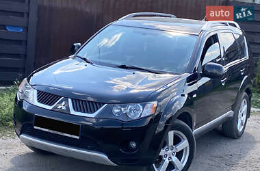 Внедорожник / Кроссовер Mitsubishi Outlander XL 2009 в Днепре