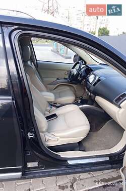 Внедорожник / Кроссовер Mitsubishi Outlander XL 2007 в 