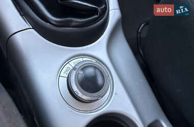 Позашляховик / Кросовер Mitsubishi Outlander XL 2008 в 