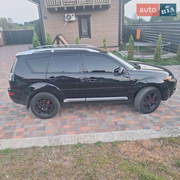 Внедорожник / Кроссовер Mitsubishi Outlander XL 2008 в Львове