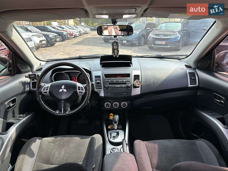 Позашляховик / Кросовер Mitsubishi Outlander XL 2008 в Вінниці