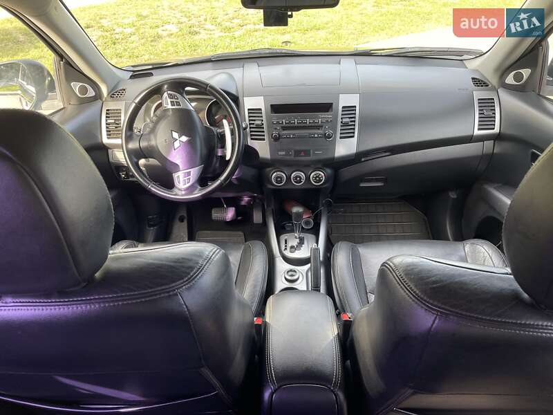 Позашляховик / Кросовер Mitsubishi Outlander XL 2008 в Вінниці
