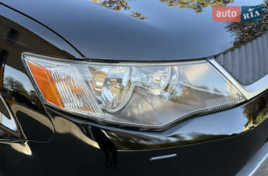 Внедорожник / Кроссовер Mitsubishi Outlander XL 2007 в 