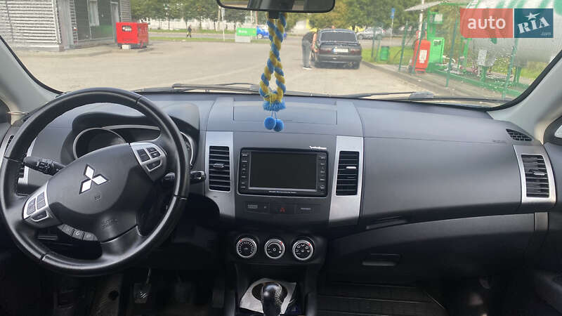 Внедорожник / Кроссовер Mitsubishi Outlander XL 2007 в Дрогобыче