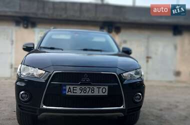 Внедорожник / Кроссовер Mitsubishi Outlander XL 2011 в 